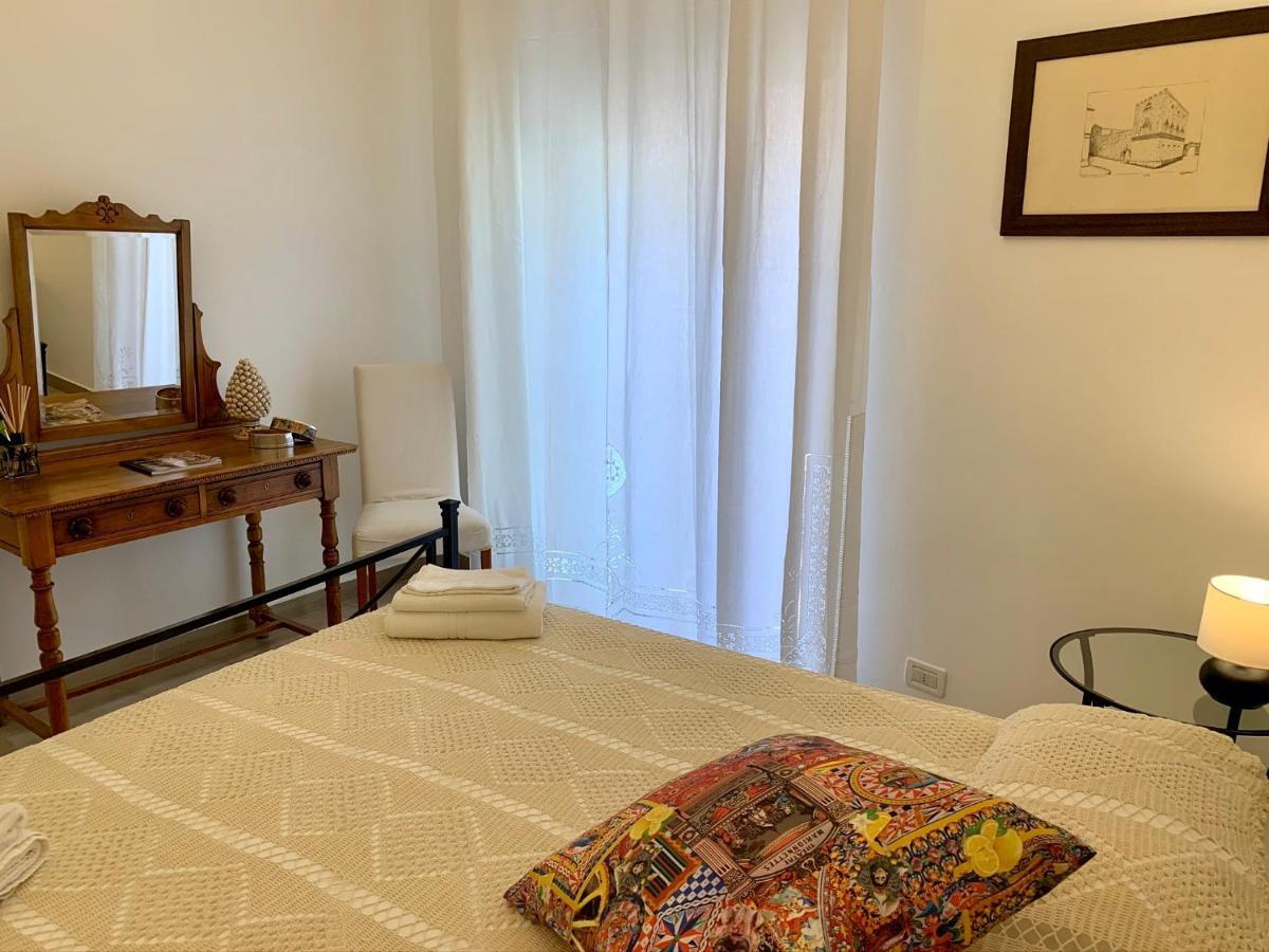 Casa Cariddi Boutique Apartment Таорміна Екстер'єр фото